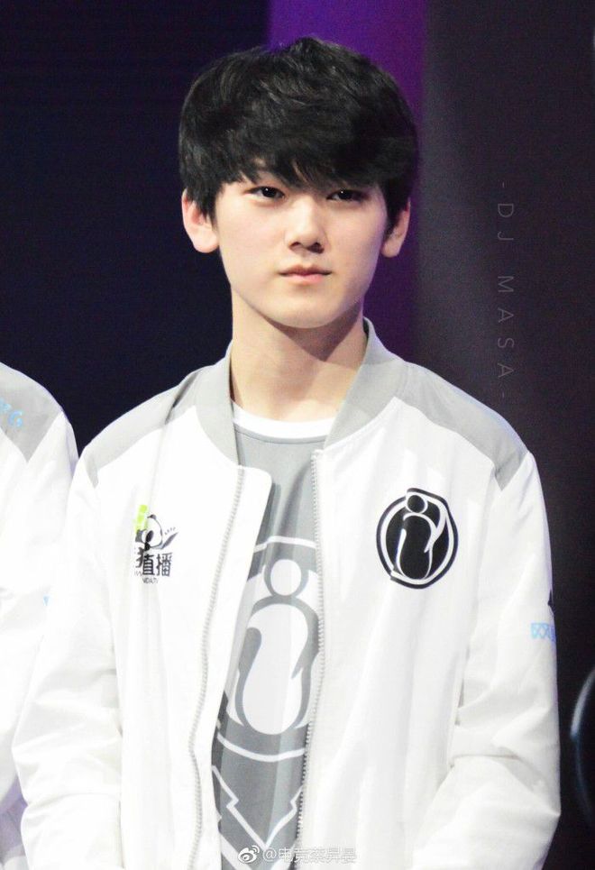 资讯只有抱定必死的决心 才能使其生涯光辉绽放